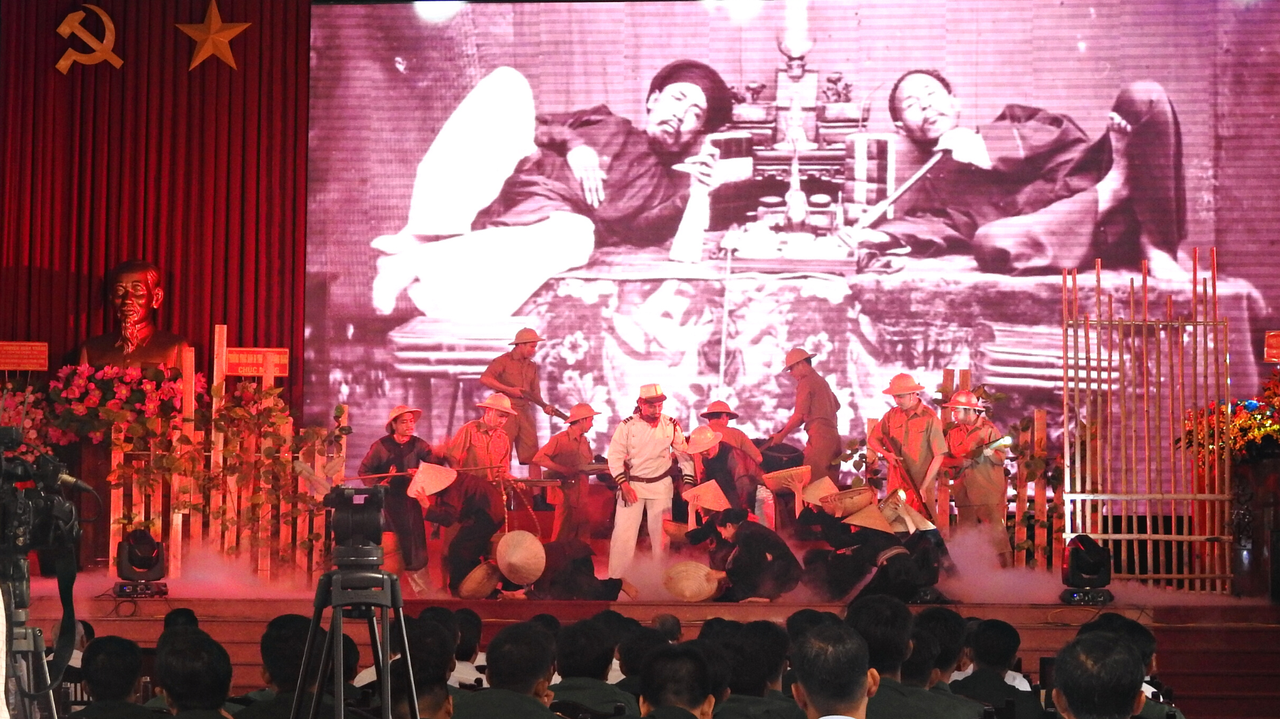 Long An tổ chức kỷ niệm 120 năm ngày sinh ông Võ Văn Ngân