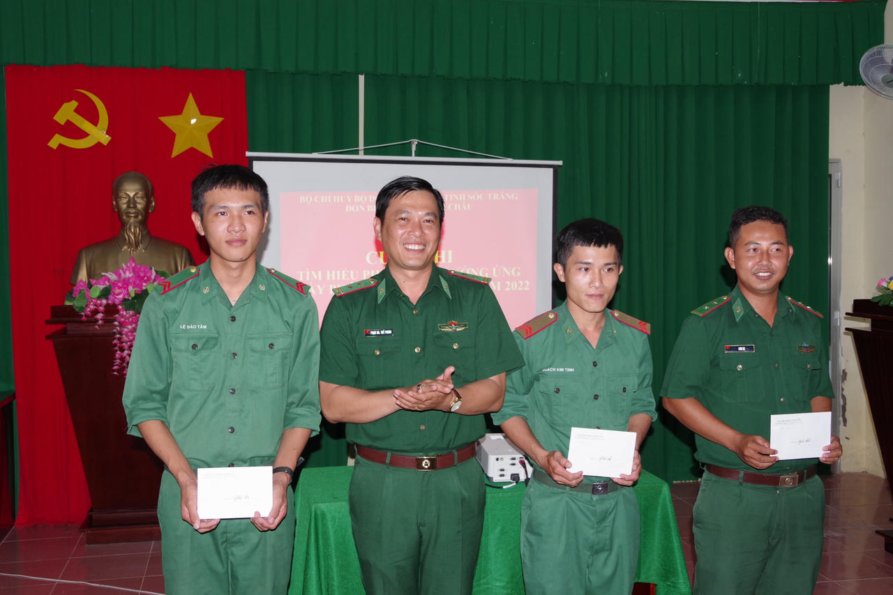 BĐBP Sóc Trăng tổ chức nhiều hoạt động hưởng ứng Ngày pháp luật Việt Nam