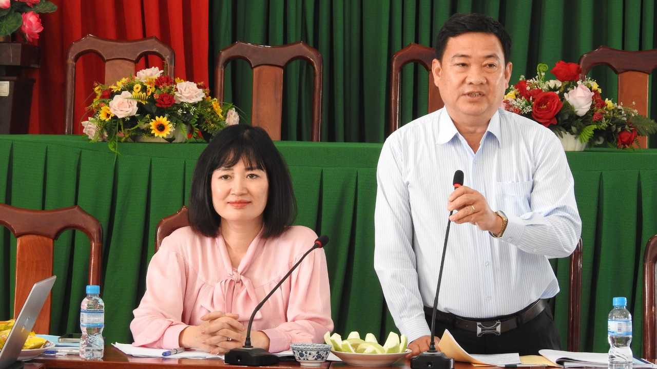 Long An: Kiểm tra công tác xây dựng xã đạt chuẩn tiếp cận pháp luật tại xã Tân Hòa