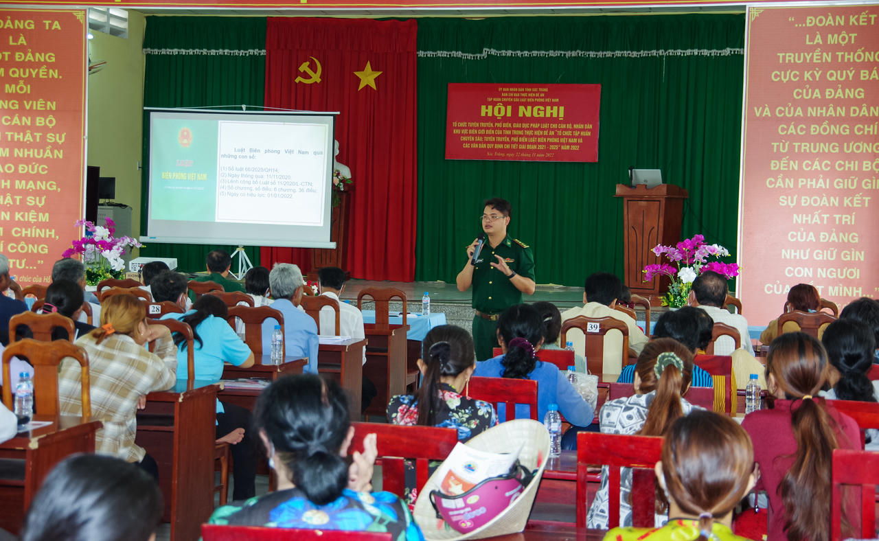 BĐBP Sóc Trăng tuyên truyền pháp luật cho cán bộ, Nhân dân khu vực biên giới biển