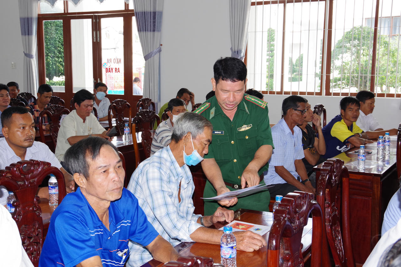 BĐBP Sóc Trăng tuyên truyền pháp luật cho cán bộ, Nhân dân khu vực biên giới biển