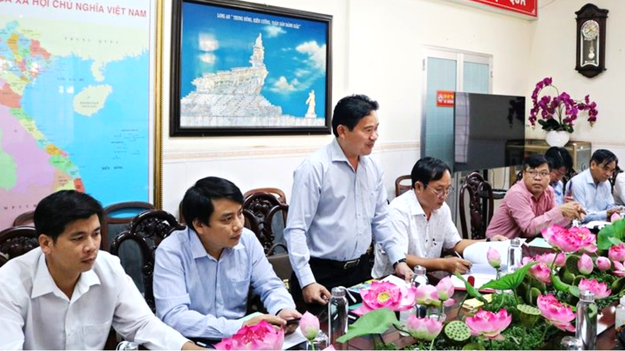 Long An: Kiểm tra công tác PBGDPL tại Sở Công thương