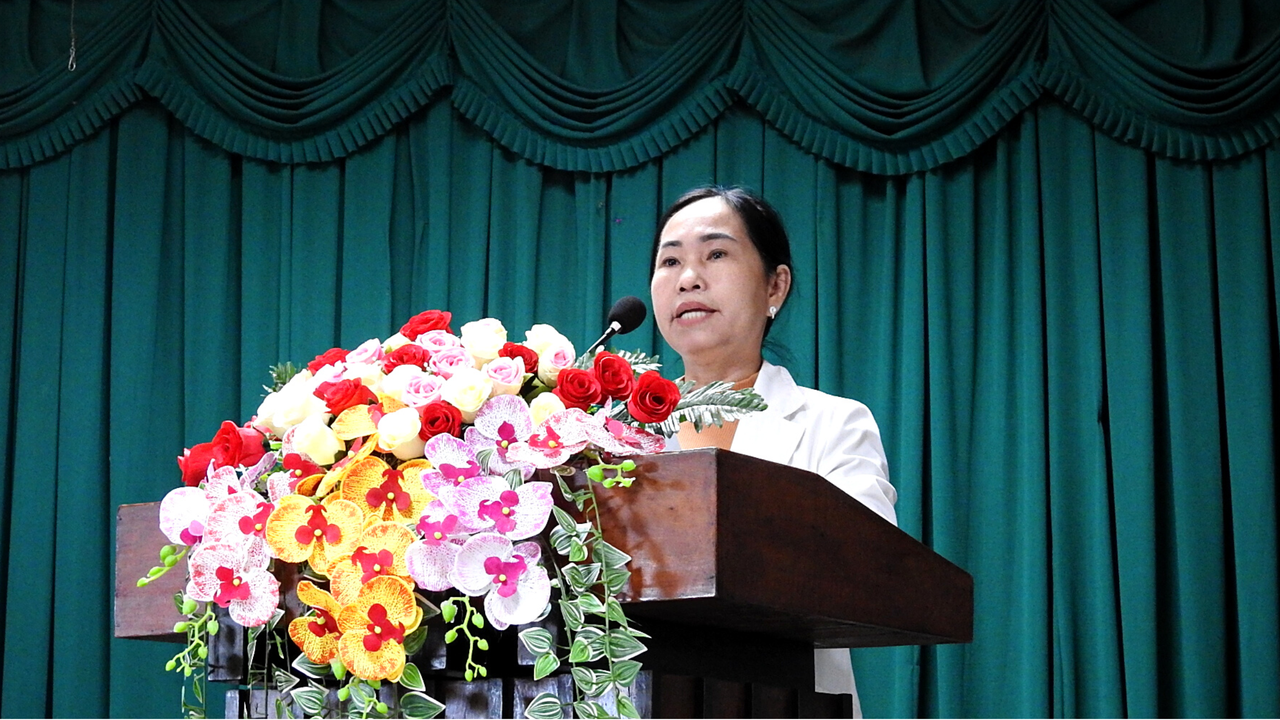 Bảo hiểm xã hội Tiền Giang mang Tết ấm đến với bệnh nhân người nghèo