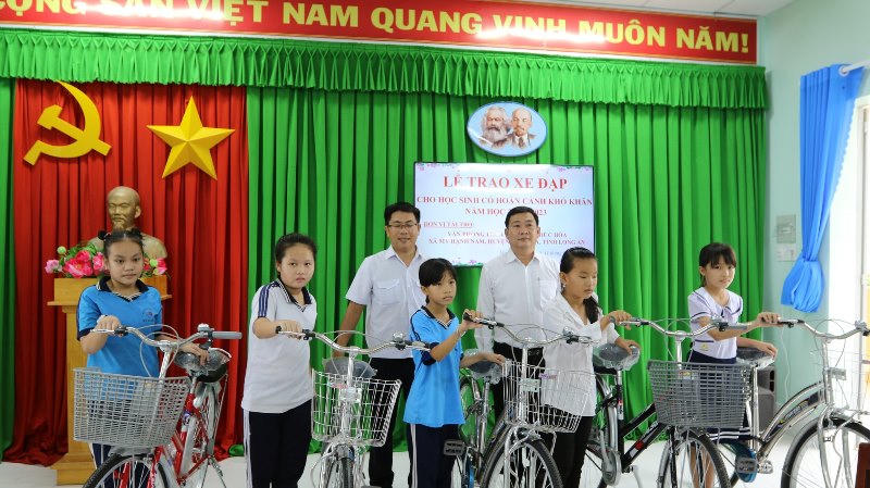 Sở Tư pháp tỉnh Long An tổ chức chuỗi hoạt động an sinh xã hội dịp Tết Quý Mão 2023