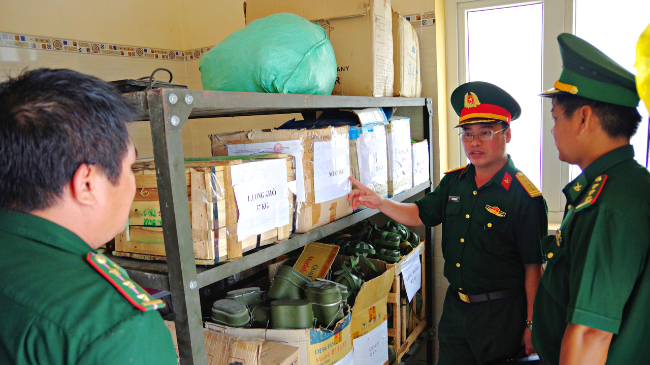 Kiểm tra công tác chuẩn bị huấn luyện năm 2023 tại Bộ đội Biên phòng Đồng Tháp