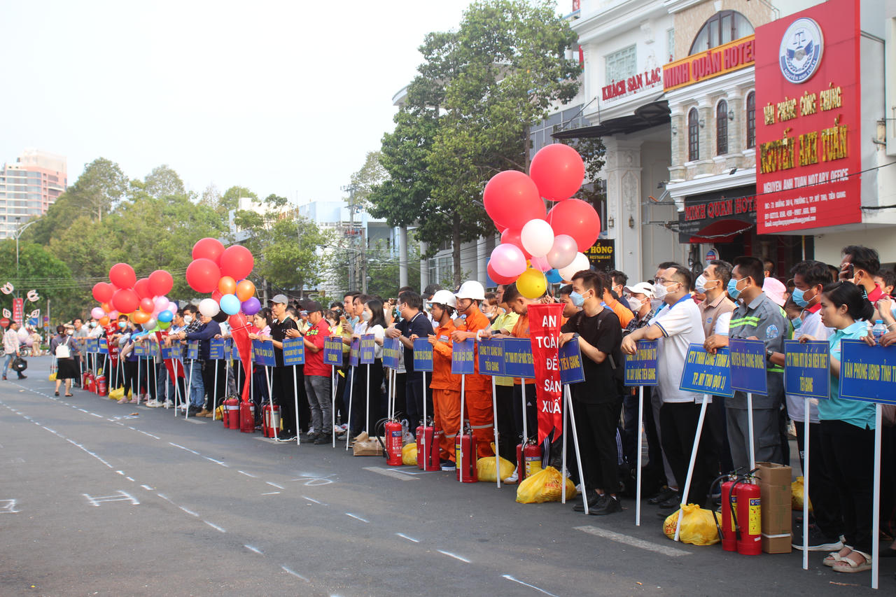 Phát động tháng hành động về an toàn, vệ sinh lao động 