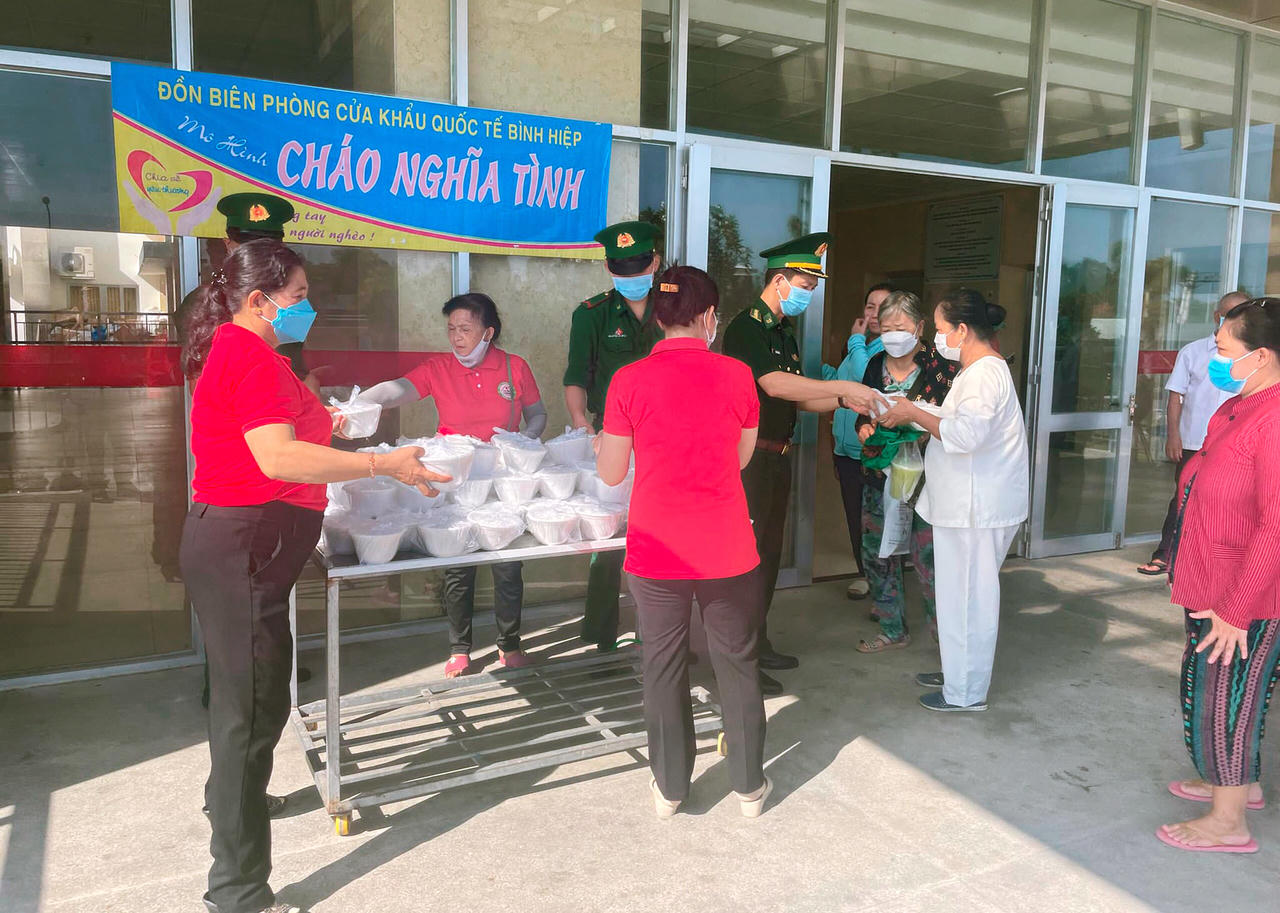 Nhiều hoạt động ý nghĩa của bộ đội biên phòng chào mừng Ngày sinh Chủ tịch Hồ Chí Minh