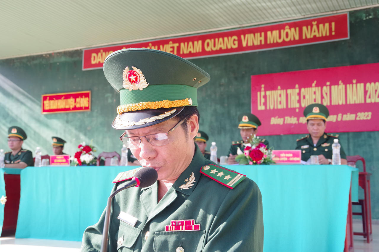 140 chiến sĩ BĐBP mới ở Đồng Tháp tham gia tuyên thệ