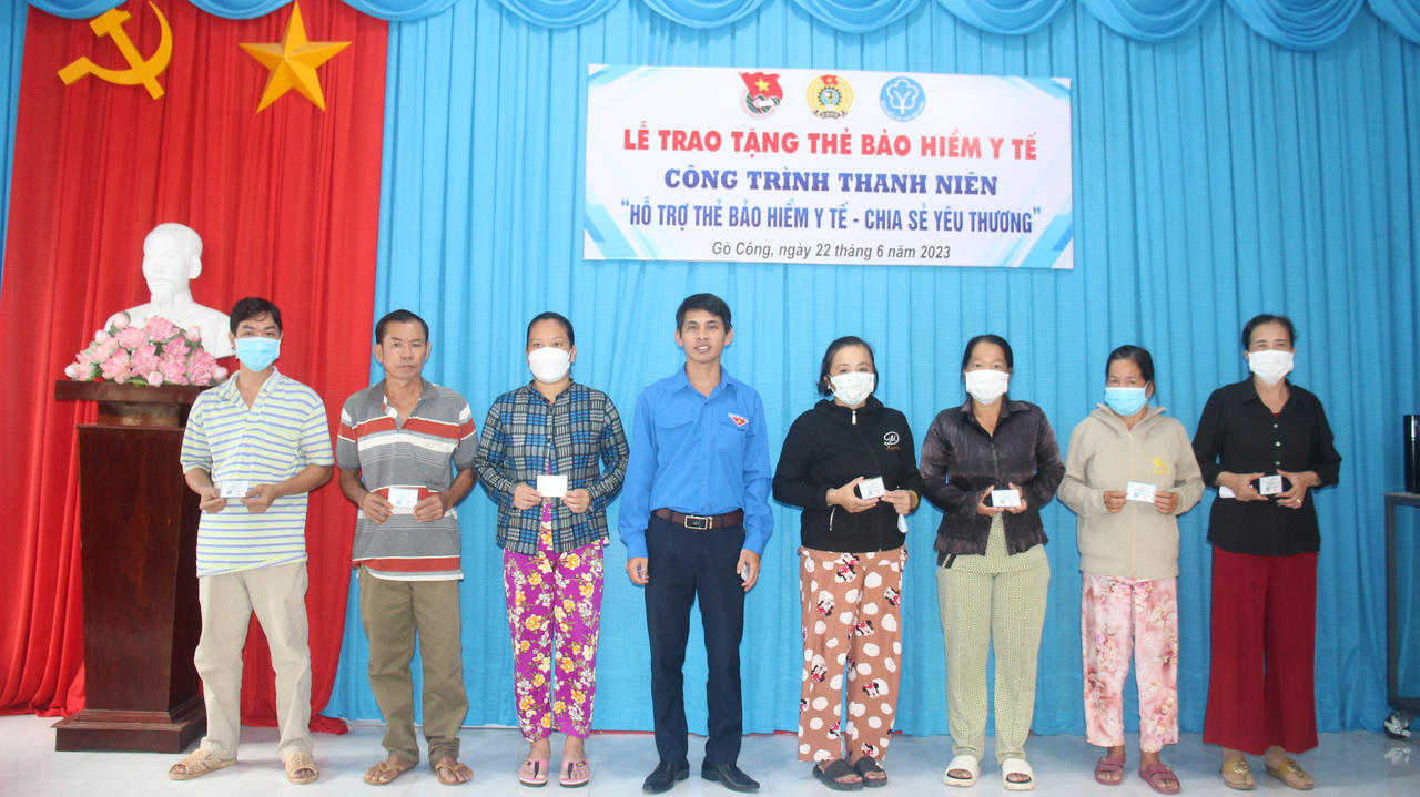 BHXH tỉnh Tiền Giang: Hỗ trợ thẻ bảo hiểm y tế - Chia sẻ yêu thương