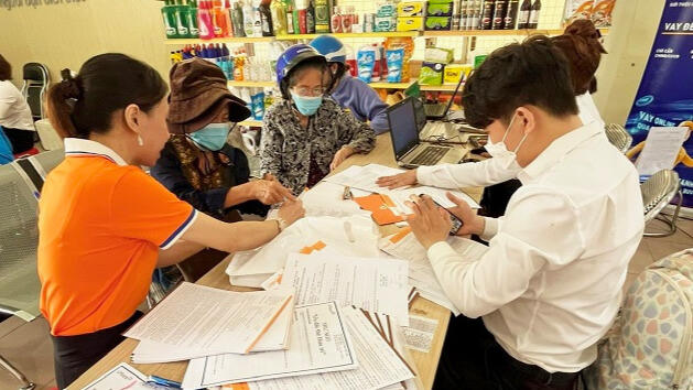 BHXH Tiền Giang chi trả hơn 155 tỷ đồng lương hưu và trợ cấp BHXH tháng 8/2023