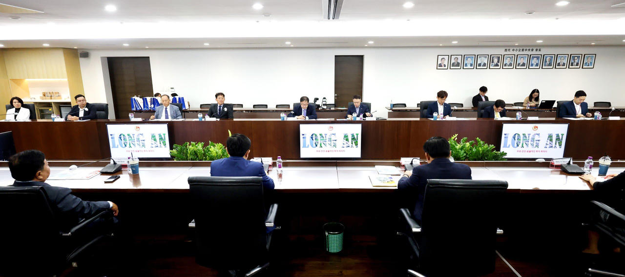 Mời gọi doanh nghiệp vừa và nhỏ Hàn Quốc đầu tư vào Long An