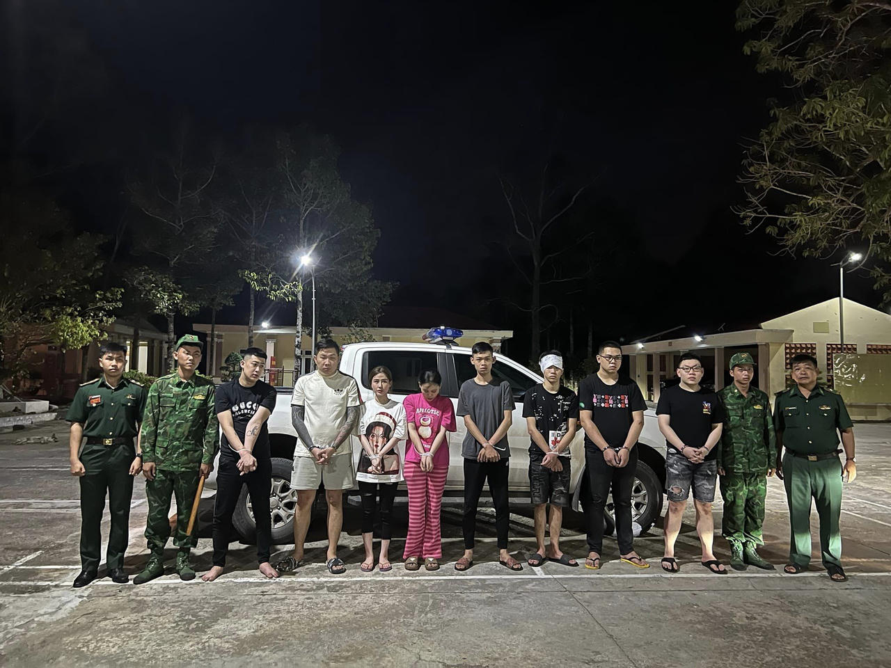 Bắt giữ 8 đối tượng liên quan hành vi cố ý gây thương tích, định vượt biên