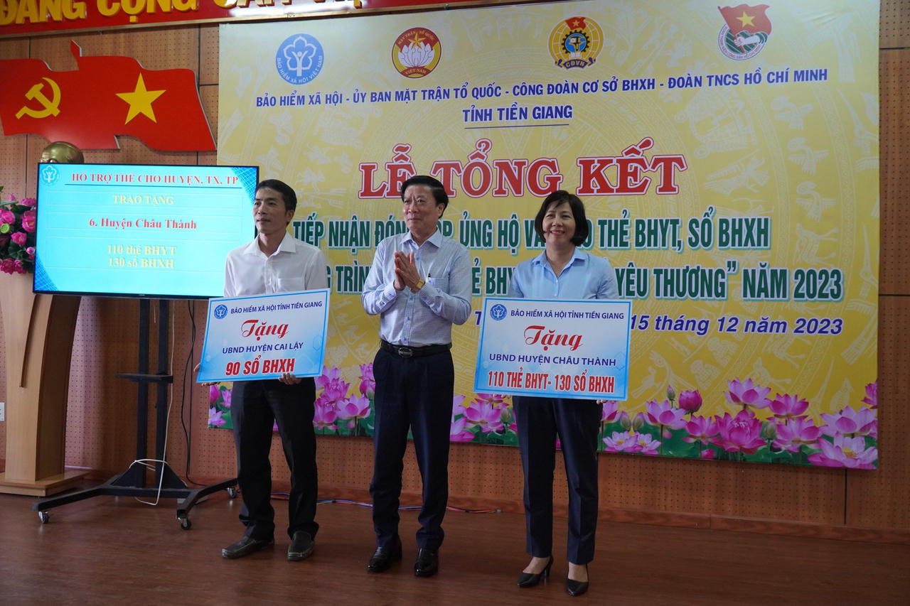 Tiền Giang: Tổng kết chương trình "Hỗ trợ thẻ BHYT - Chia sẻ yêu thương" năm 2023