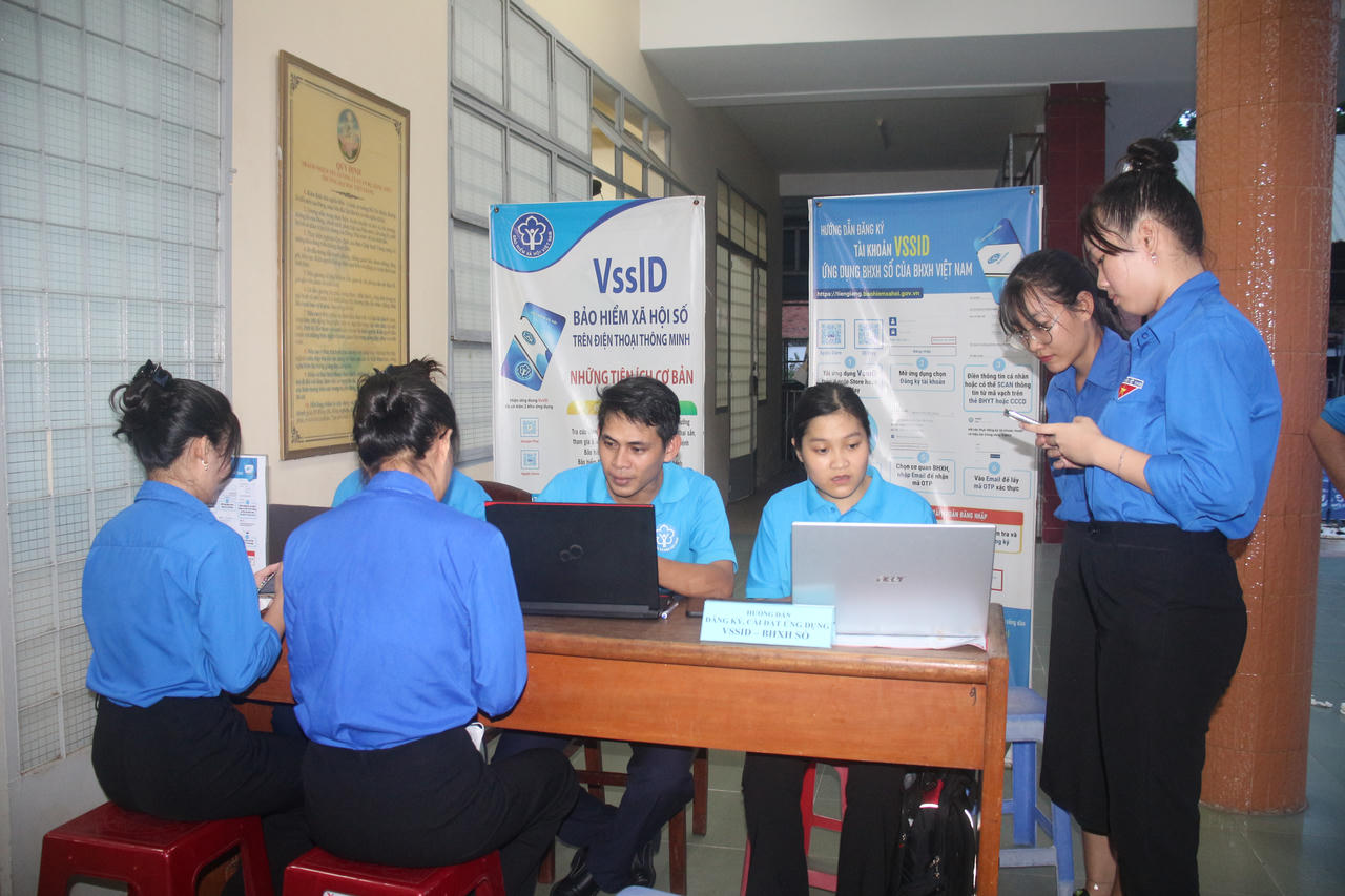 Nhiều kết quả đáng ghi nhận trong chăm sóc khách hàng của BHXH tỉnh Tiền Giang