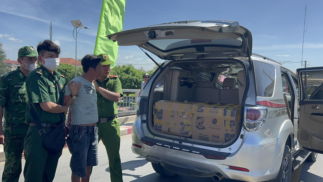 Long An: Phá đường dây vận chuyển pháo nhập lậu từ Campuchia về Việt Nam mùa giáp Tết