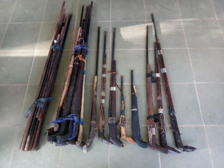Nghệ An: Thu hồi súng tự chế trong dân