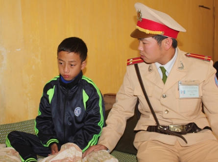 Mất xe đạp, cháu bé 12 tuổi bỏ nhà ngủ ngoài ruộng 2 ngày