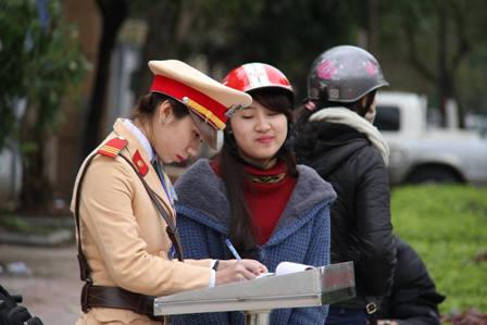 Những “bông hồng vàng” thành Vinh chia sẻ ngày 8/3 