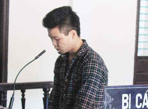 Trai bản bị đuổi đánh, rút dao đâm chết người nhận 13 năm tù 