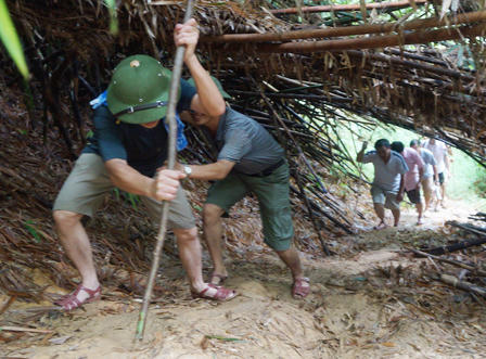 Hành trình phá án vụ thảm sát tại bản Phồng qua ảnh