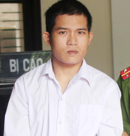 Giở thú tính với bé gái 11 tuổi rồi "đổ vạ" cho cây