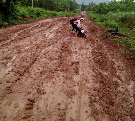 Nỗi ám ảnh đến trường mùa mưa