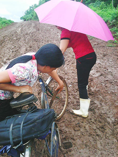 Nỗi ám ảnh đến trường mùa mưa