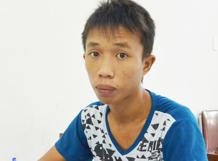 Bé gái đi đào rau má bị kẻ nghiền phim sex hãm hiếp