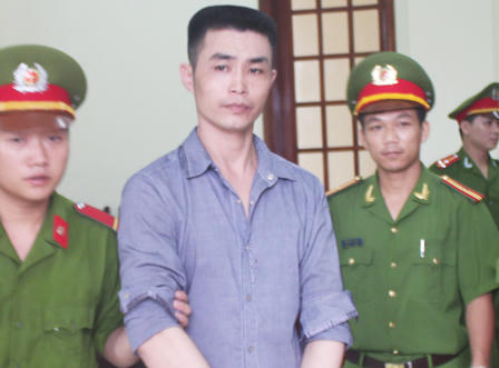 Tranh phòng hát karaoke, lĩnh 6 năm tù