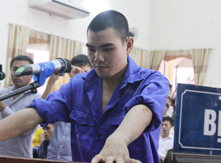 Nhìn lại vụ thảm sát bản Phồng qua phiên tòa xét xử bị cáo Vi Văn Hai