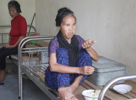 Bữa trưa khác tại nơi “5 năm 'một bát cơm ba miếng thịt mỡ“