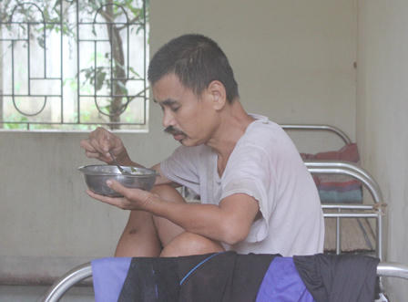 Bữa trưa khác tại nơi “5 năm 'một bát cơm ba miếng thịt mỡ“