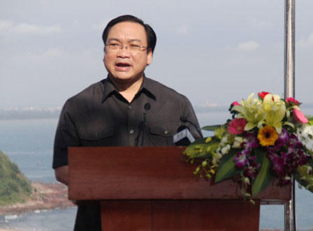 Cứu nạn thành công máy bay dân dụng rơi trên biển Nghệ An