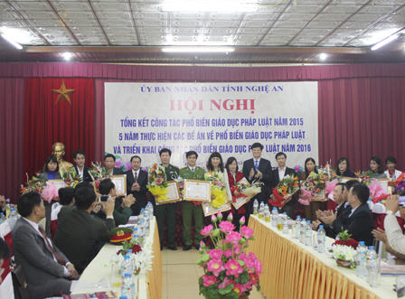 Nghệ An: Tổng kết 5 năm thực hiện các đề án PBGDPL