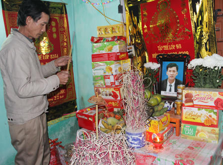 Thi thể trôi ngược sông Lam, nam sinh tai nạn hay bị ám sát?