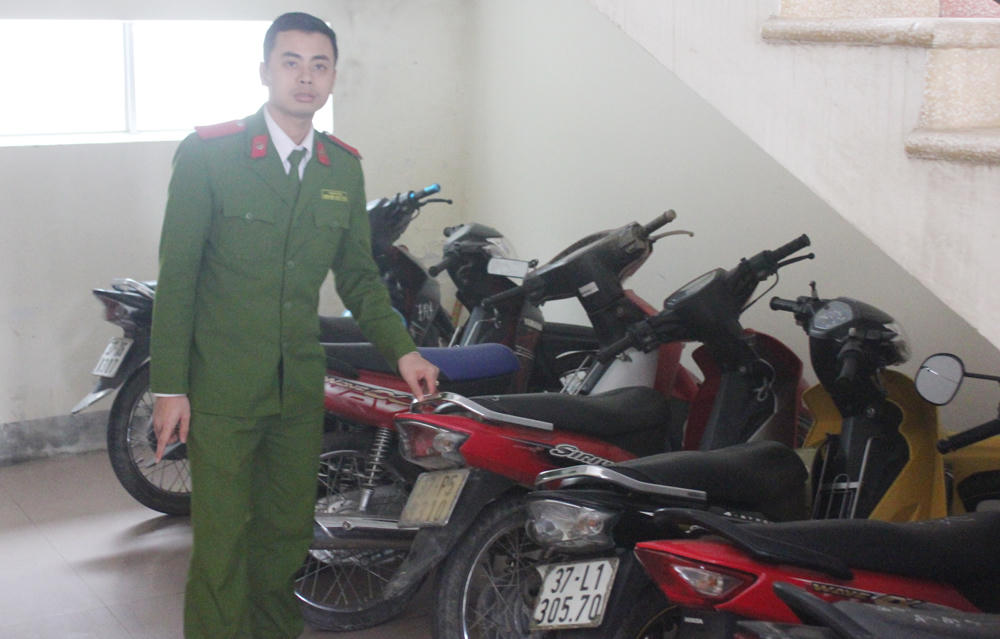 Bắt ba đối tượng chuyên phá khóa xe mang ra ngoại tỉnh bán