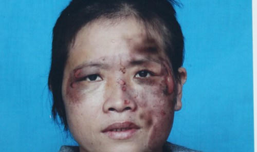 Người đàn bà "cháy mặt vì đa cấp" bị chồng con tố ngoại tình