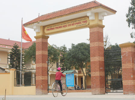 Hiệu trưởng bị tố đánh học sinh khuyết tật sợ đến... tè ra quần