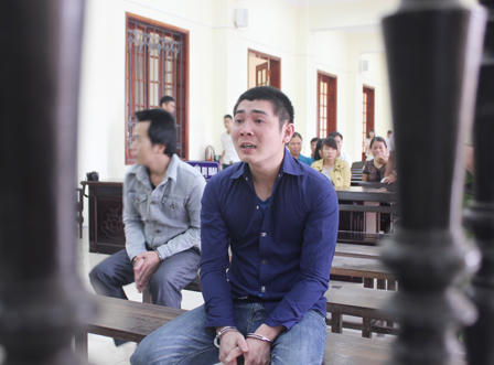 20 năm tù cho kẻ thiêu sống vợ con