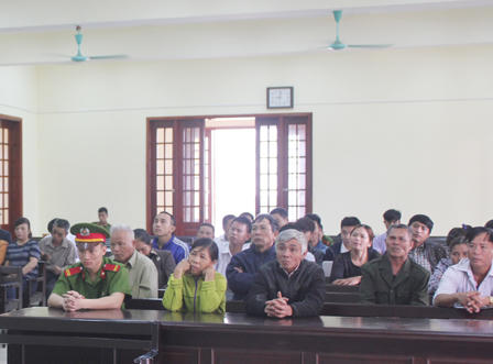 20 năm tù cho kẻ thiêu sống vợ con