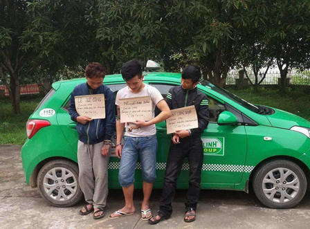 Đồng bọn của ba kẻ cướp taxi bị bắt trong vụ cướp khác