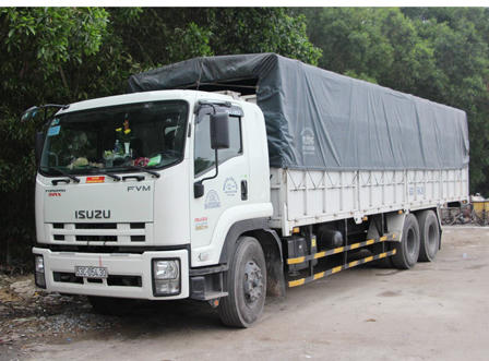 Bắt xe tải chở 15 tấn cá thối chuẩn bị làm nước mắm