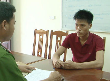 Bắt nam thanh niên “níu tình” bằng cách gửi ảnh “nóng”