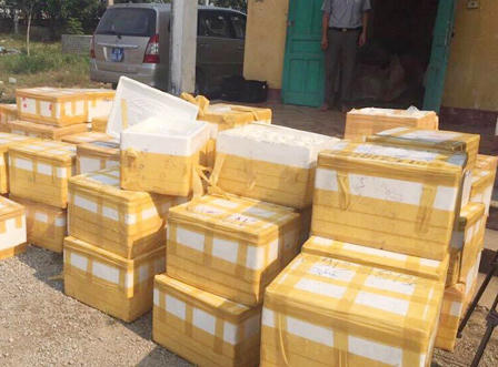 Hơn 2 tấn chè thập cẩm không rõ nguồn gốc từ Đà Nẵng ra Hà Nội tiêu thụ