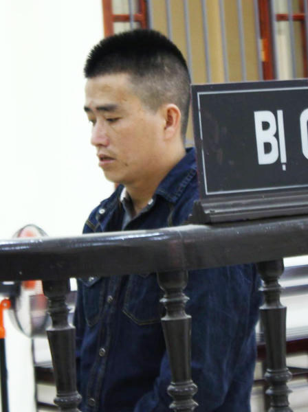 Nhận 2 triệu tiền công xách ma túy, "tốn" 11 năm tù