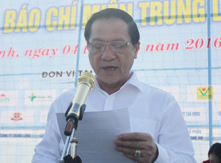 Hàng trăm phóng viên nhà báo tại miền Trung tranh giải bóng đá 