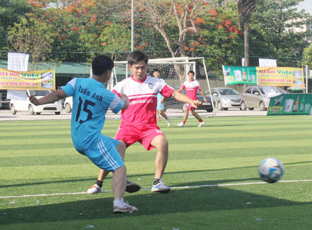 Hàng trăm phóng viên nhà báo tại miền Trung tranh giải bóng đá 