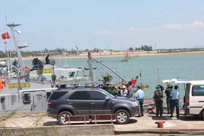 Huy động tổng lực tìm phi công chiếc SU30 còn mất tích