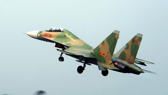 Huy động tổng lực tìm phi công chiếc SU30 còn mất tích