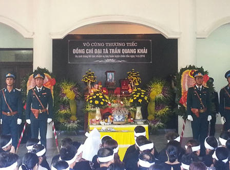 Lễ tang đại tá phi công Trần Quang Khải  